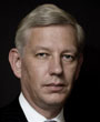 Dominic Barton U_(d)ȫ򿂲a˾